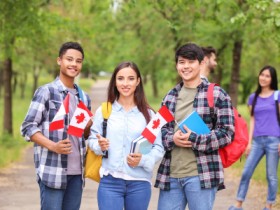 WHY CANADA IS THE PERFECT PLACE TO STUDY ABROAD